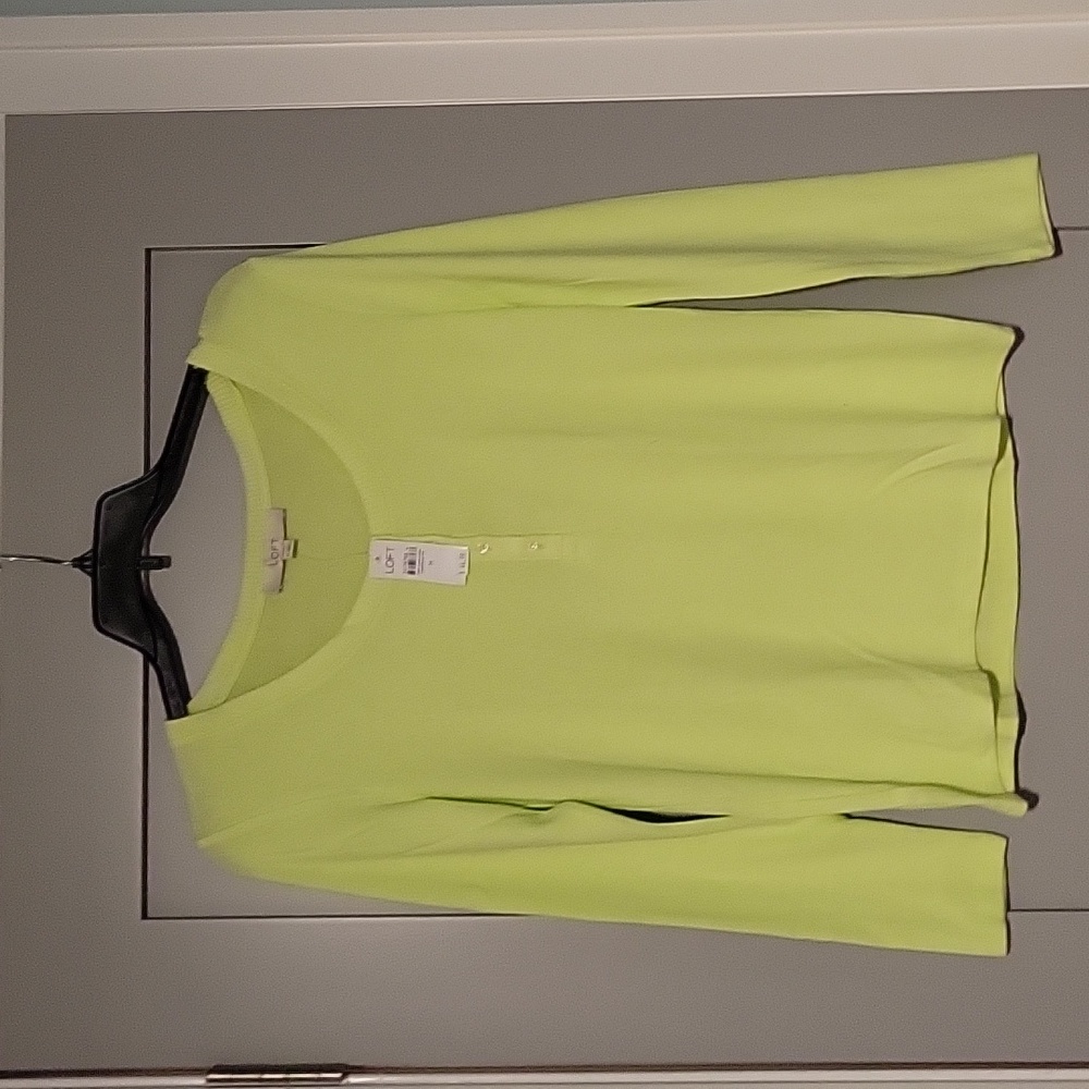 Women's sweater